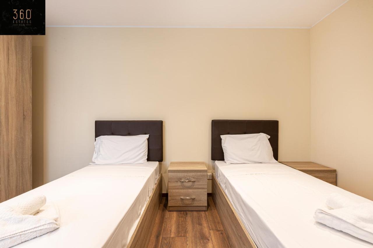 Seafront, Designer Apt With Private Terrace & Wifi By 360 Estates Pietà Extérieur photo