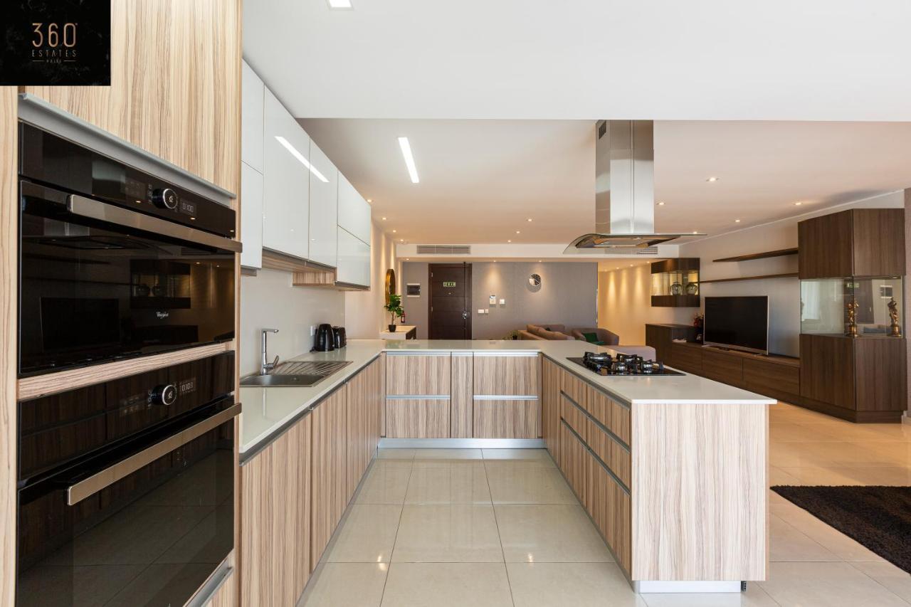 Seafront, Designer Apt With Private Terrace & Wifi By 360 Estates Pietà Extérieur photo
